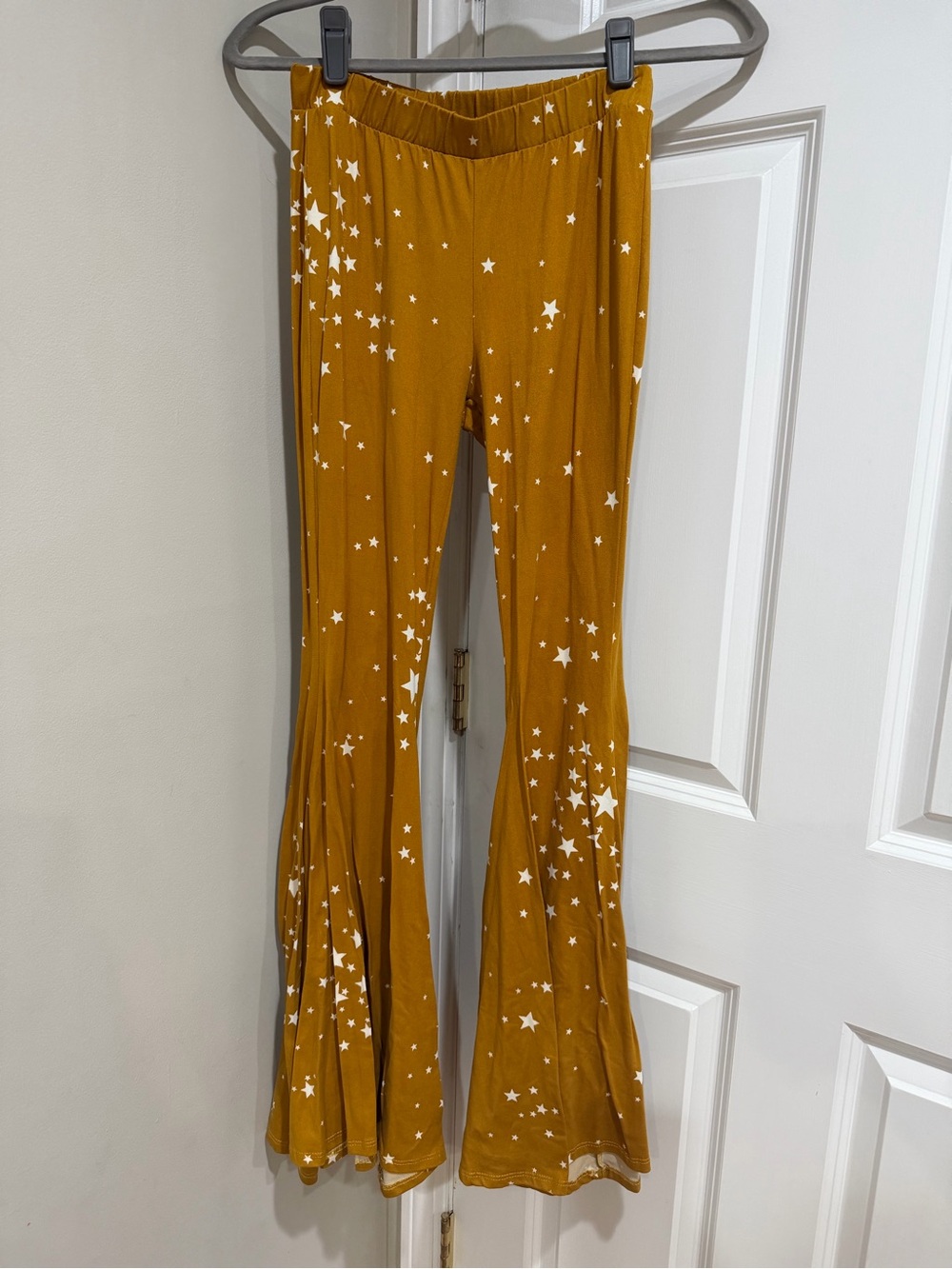 Life Clothing Co.
 Star Spangled Golden Yellow
Star-Print Bell Bottoms Mustard